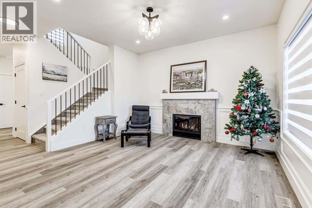 714 Mandalay Link — Carstairs, Alberta - Photo 5 of 39