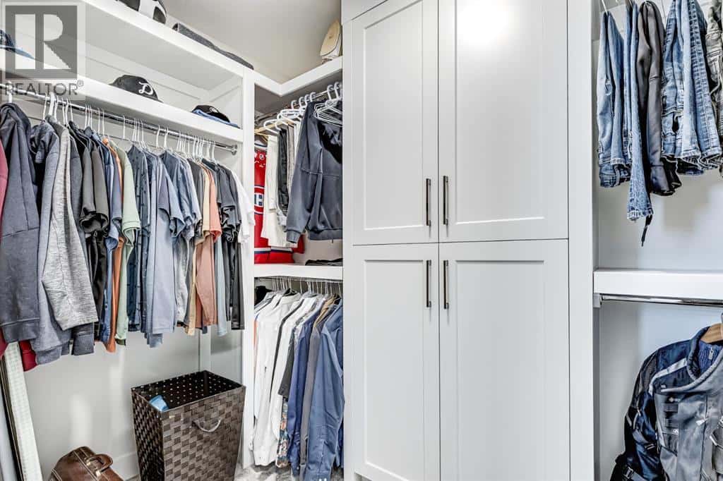 Carstairs — Carstairs - Photo 4 of 39