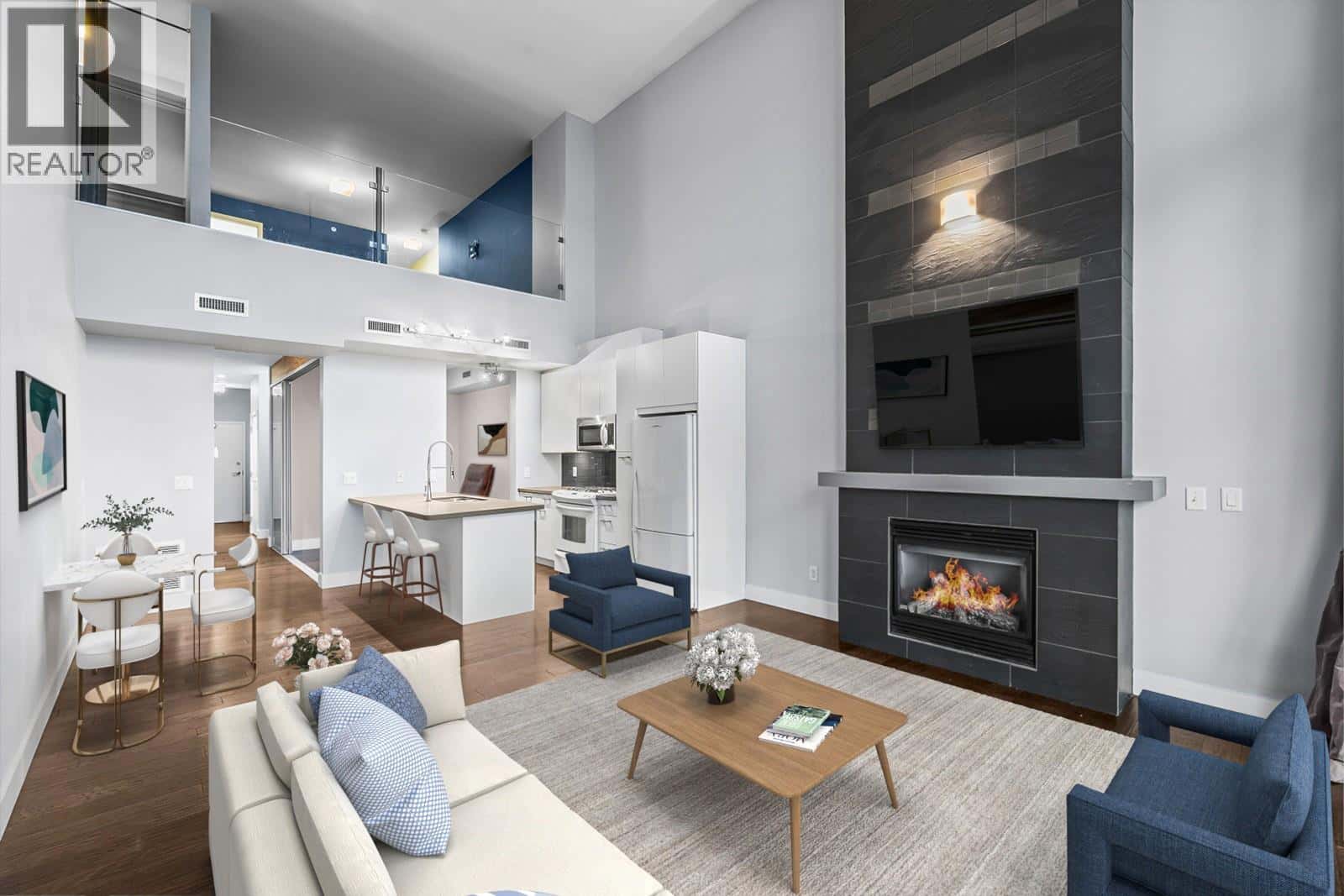 Kelowna — Kelowna - Photo 3 of 41