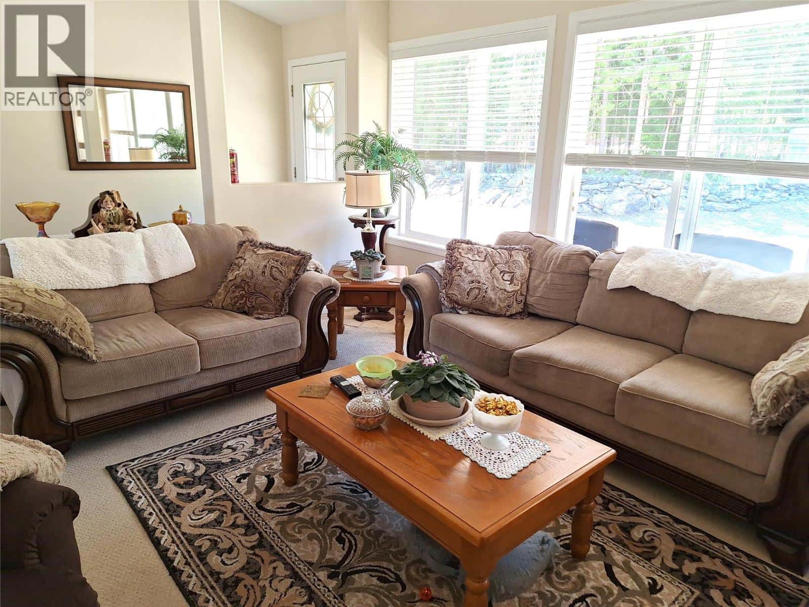 1406 Huckleberry Drive — Sorrento, British Columbia - Photo 4 of 73