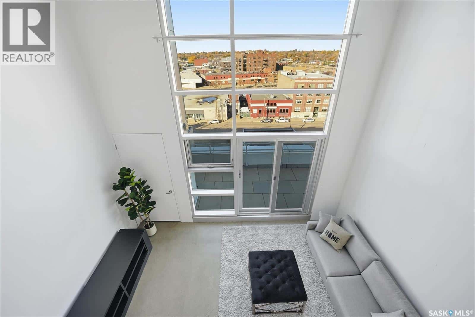 Saskatoon — Saskatoon - Photo 5 of 38