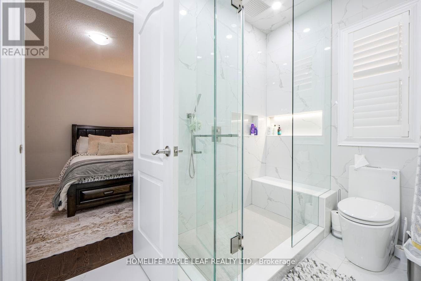 Brampton (Toronto Gore Rural Estate) — Brampton (Toronto Gore Rural Estate) - Main photo