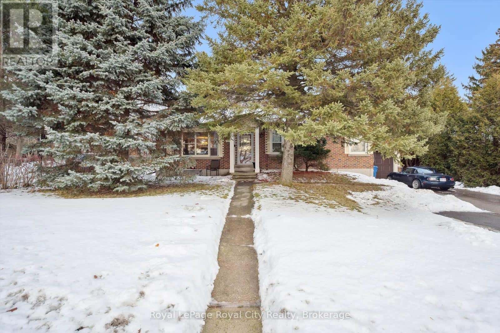 Guelph (Exhibition Park) — Guelph (Exhibition Park) - Photo 5 of 46