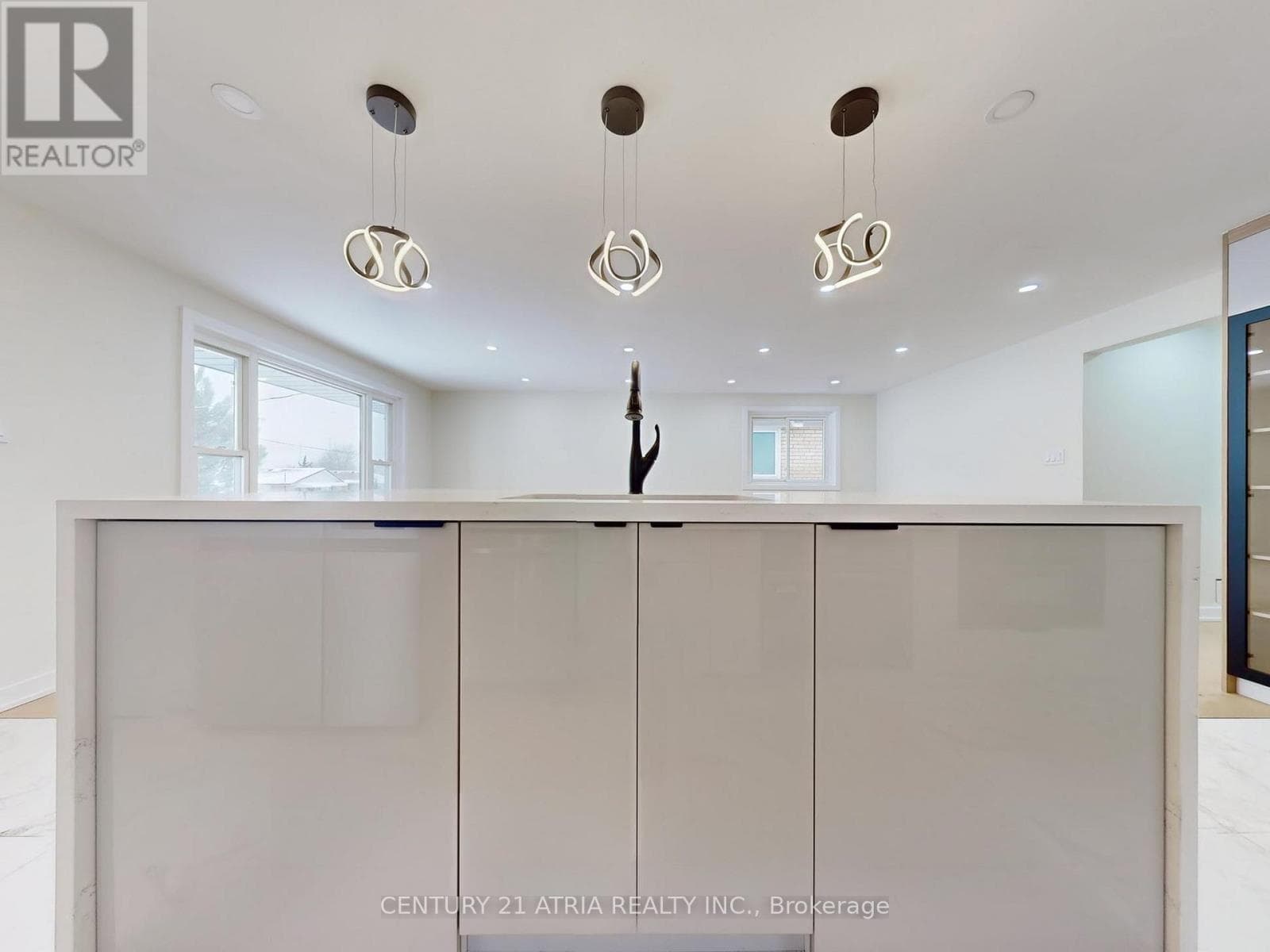 Toronto (Victoria Village) — Toronto (Victoria Village) - Main photo