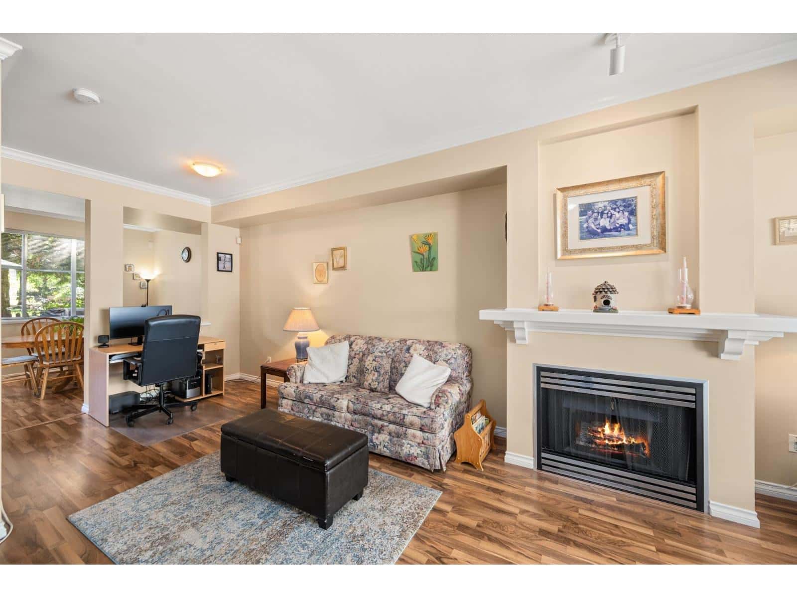 51 6465 184A STREET — Surrey, British Columbia - Photo 5 of 36