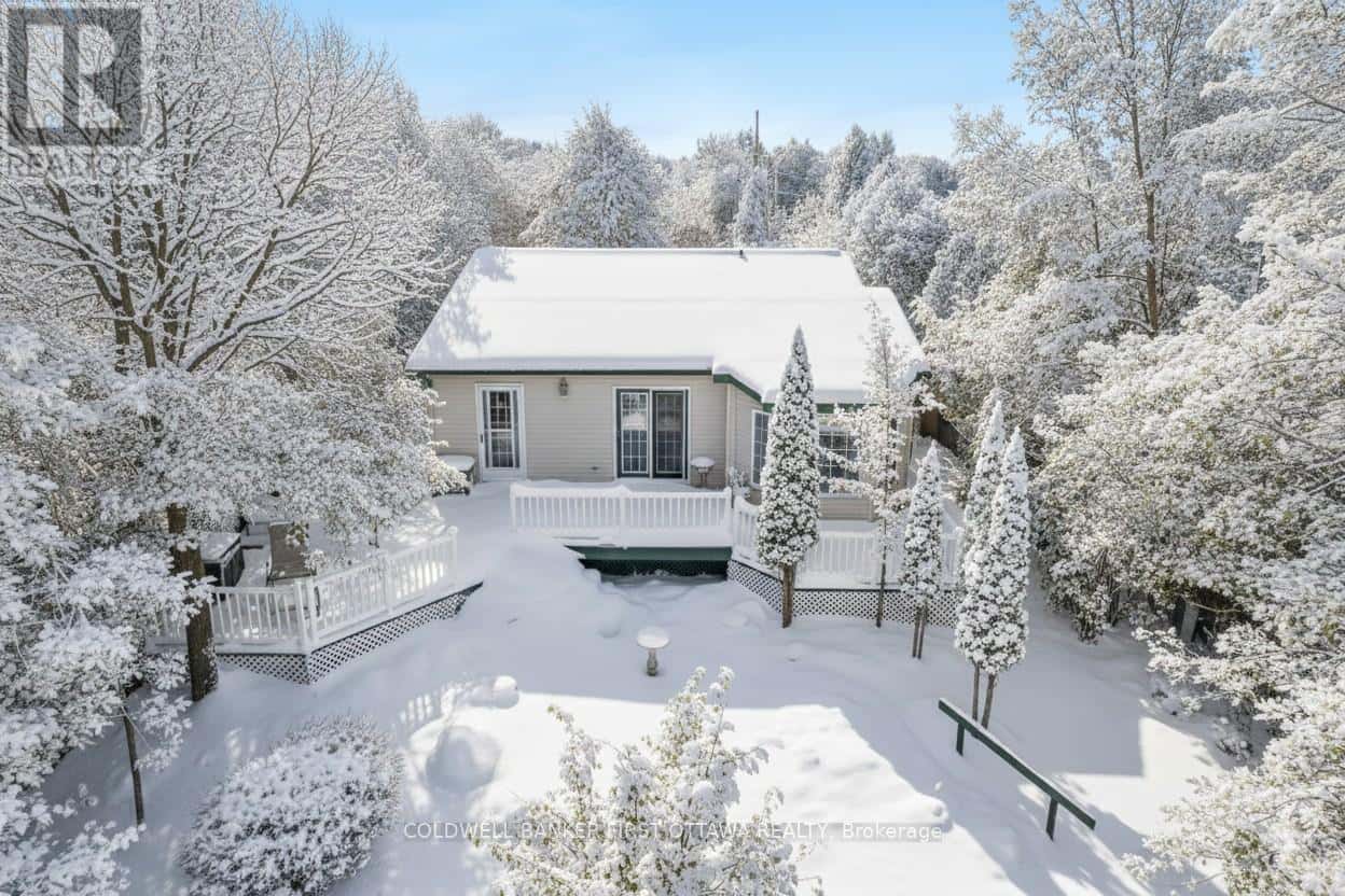 160 MCVEETY ROAD — Drummond/North Elmsley, Ontario - Photo 2 of 39