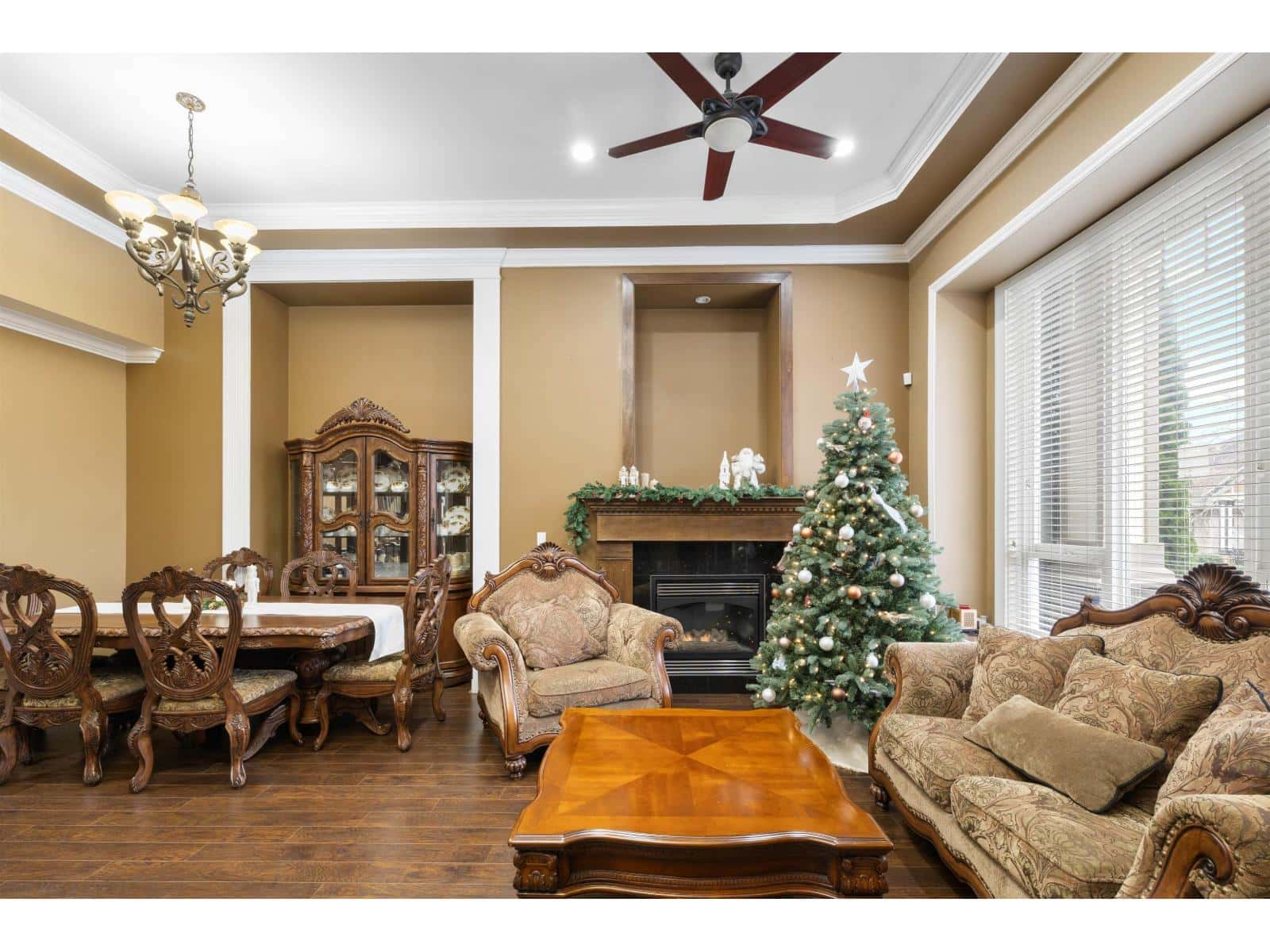 Surrey — Surrey - Photo 4 of 28