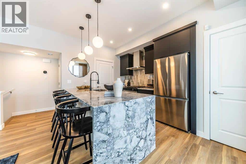 Calgary — Calgary - Photo 2 of 25