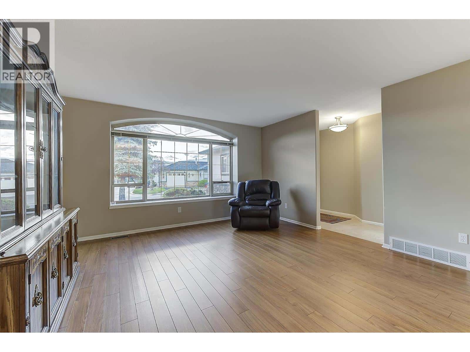 West Kelowna — West Kelowna - Photo 5 of 58