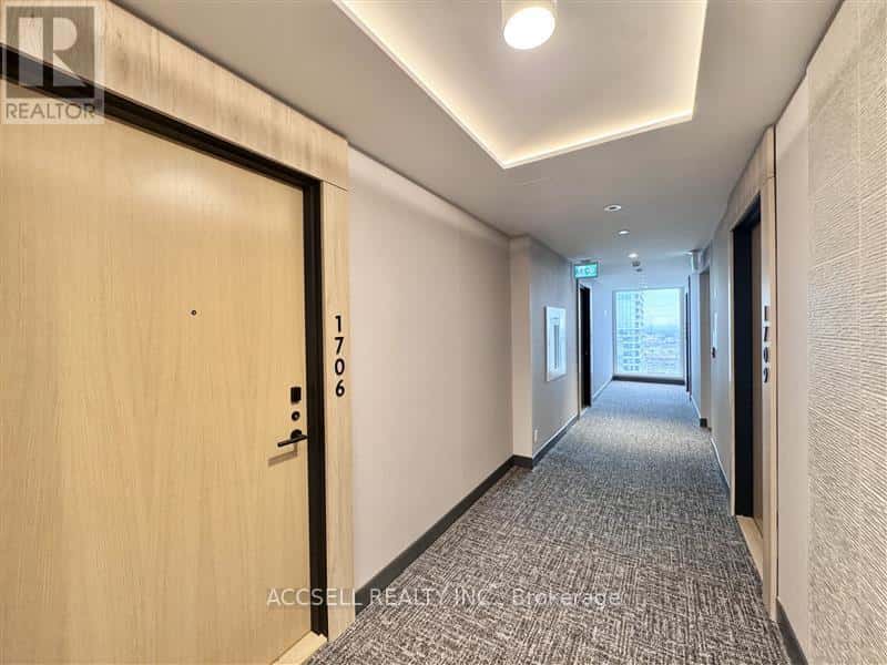 W1706 - 185 MILLWAY AVENUE — Vaughan (Vaughan Corporate Centre) - Photo 2 of 17