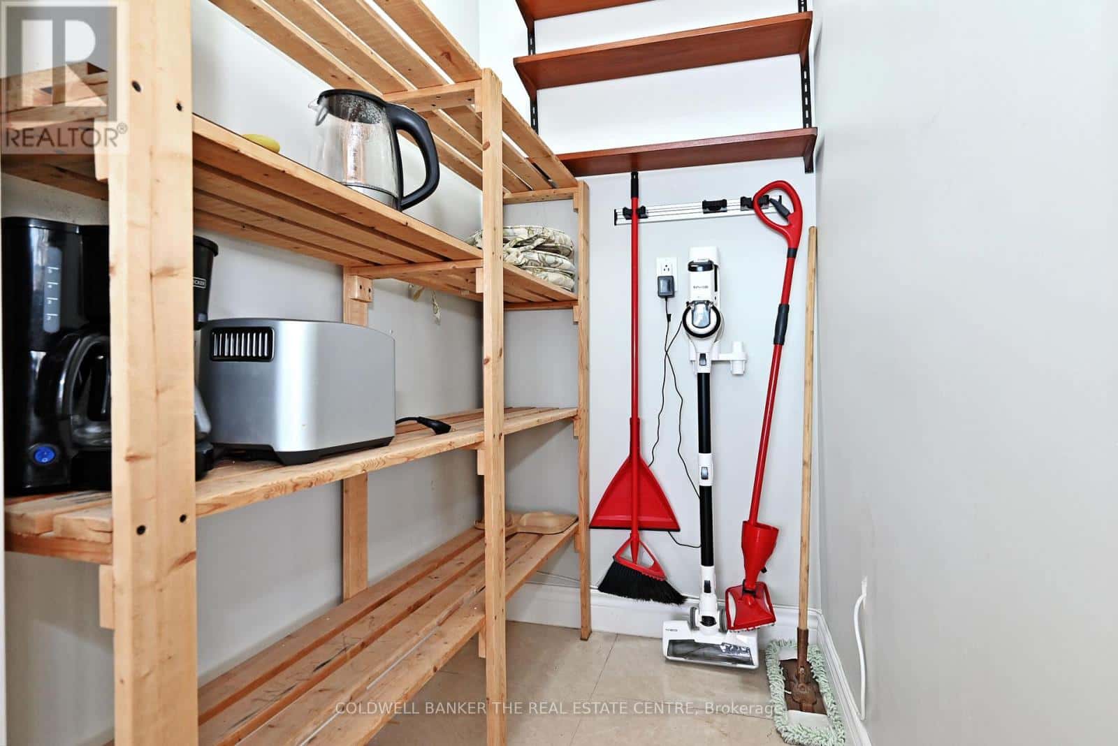 Vaughan (Brownridge) — Vaughan (Brownridge) - Photo 4 of 39