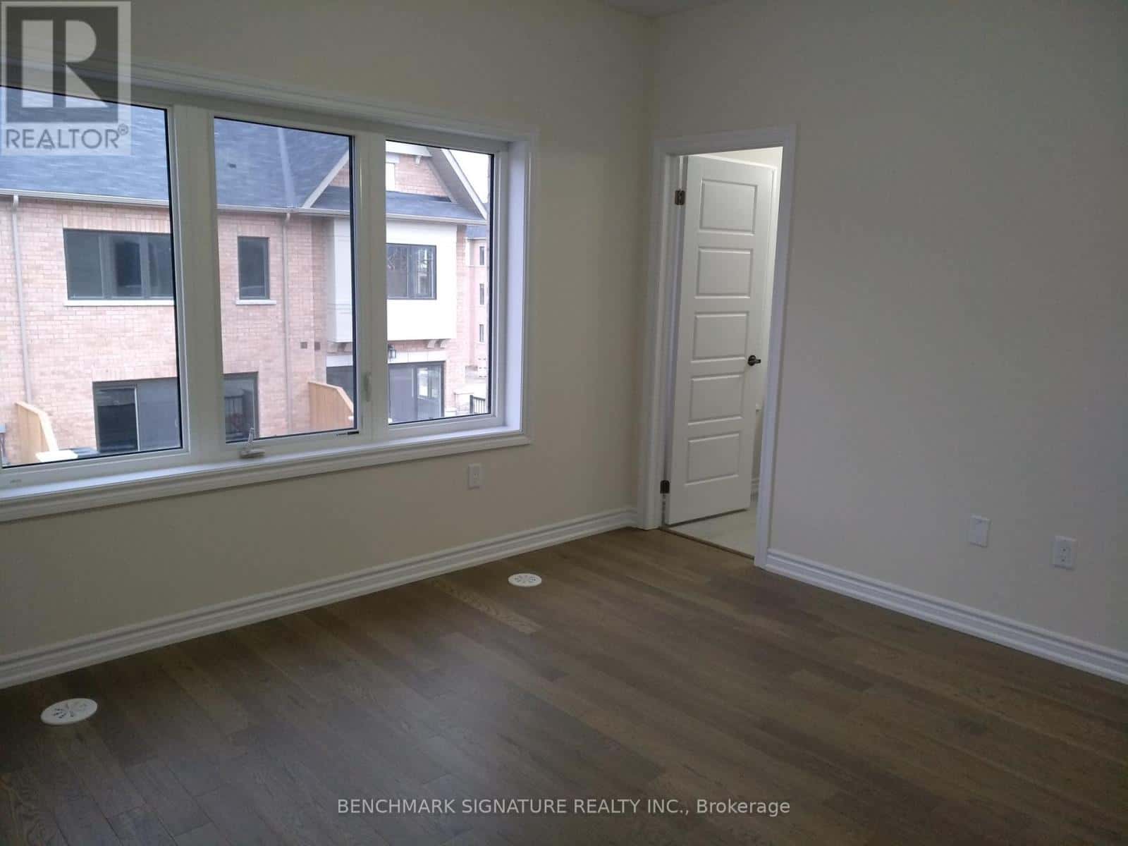 Markham (Cathedraltown) — Markham (Cathedraltown) - Photo 4 of 25