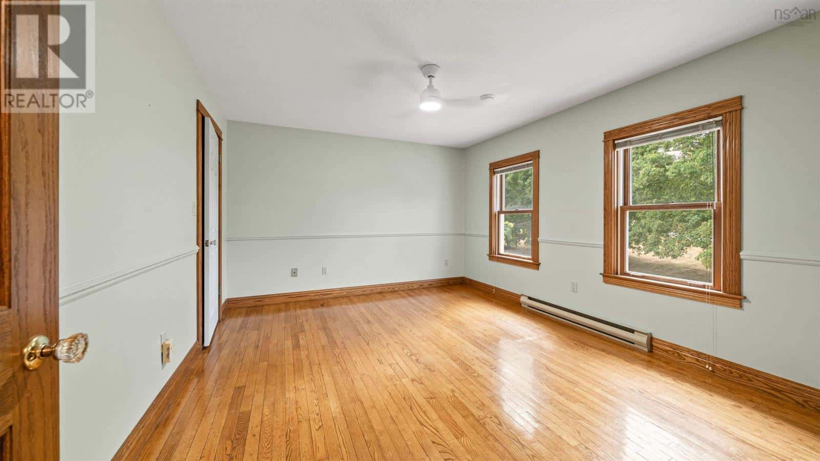 Berwick — Berwick - Photo 5 of 49