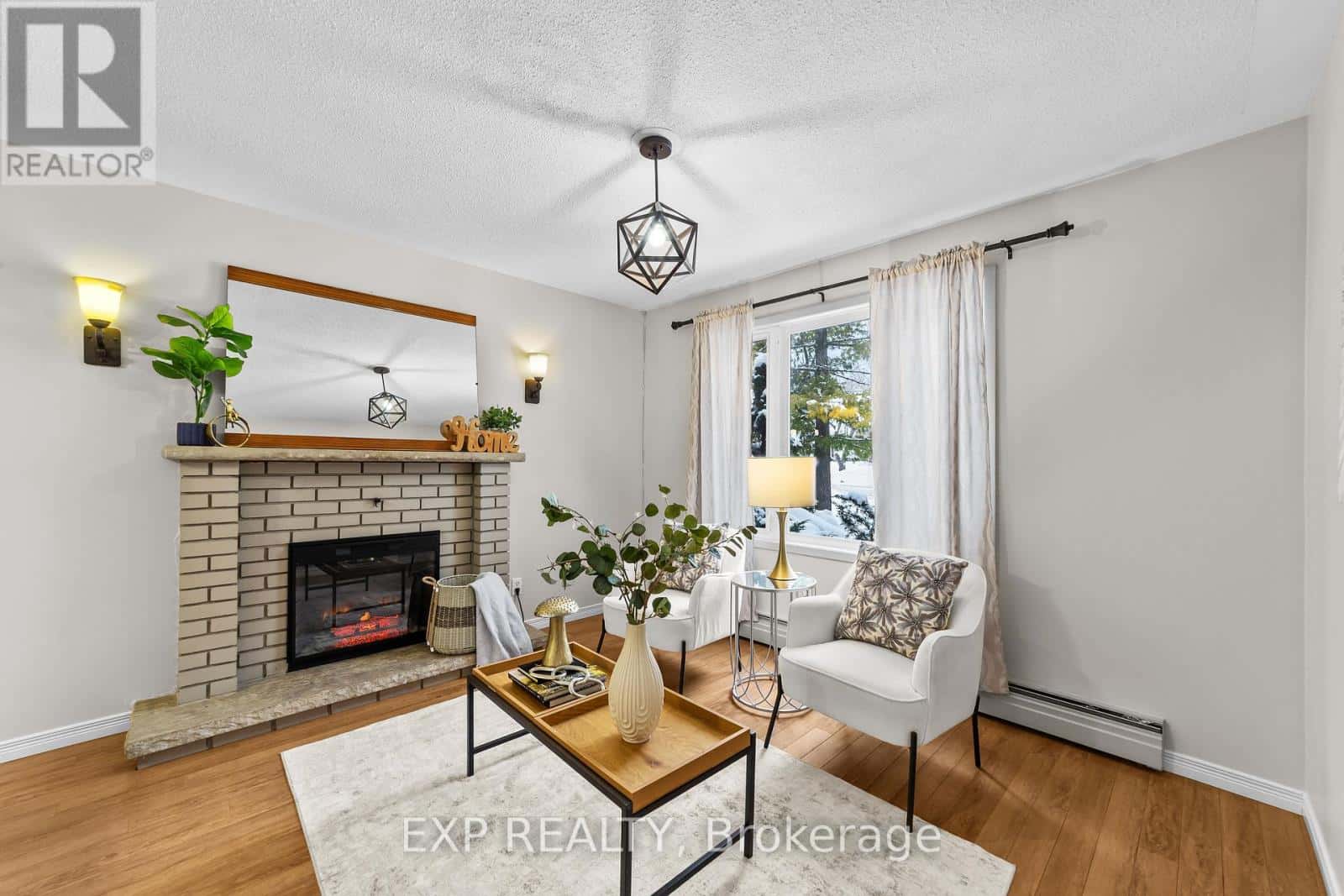 London South (South R) — London South (South R) - Photo 5 of 50