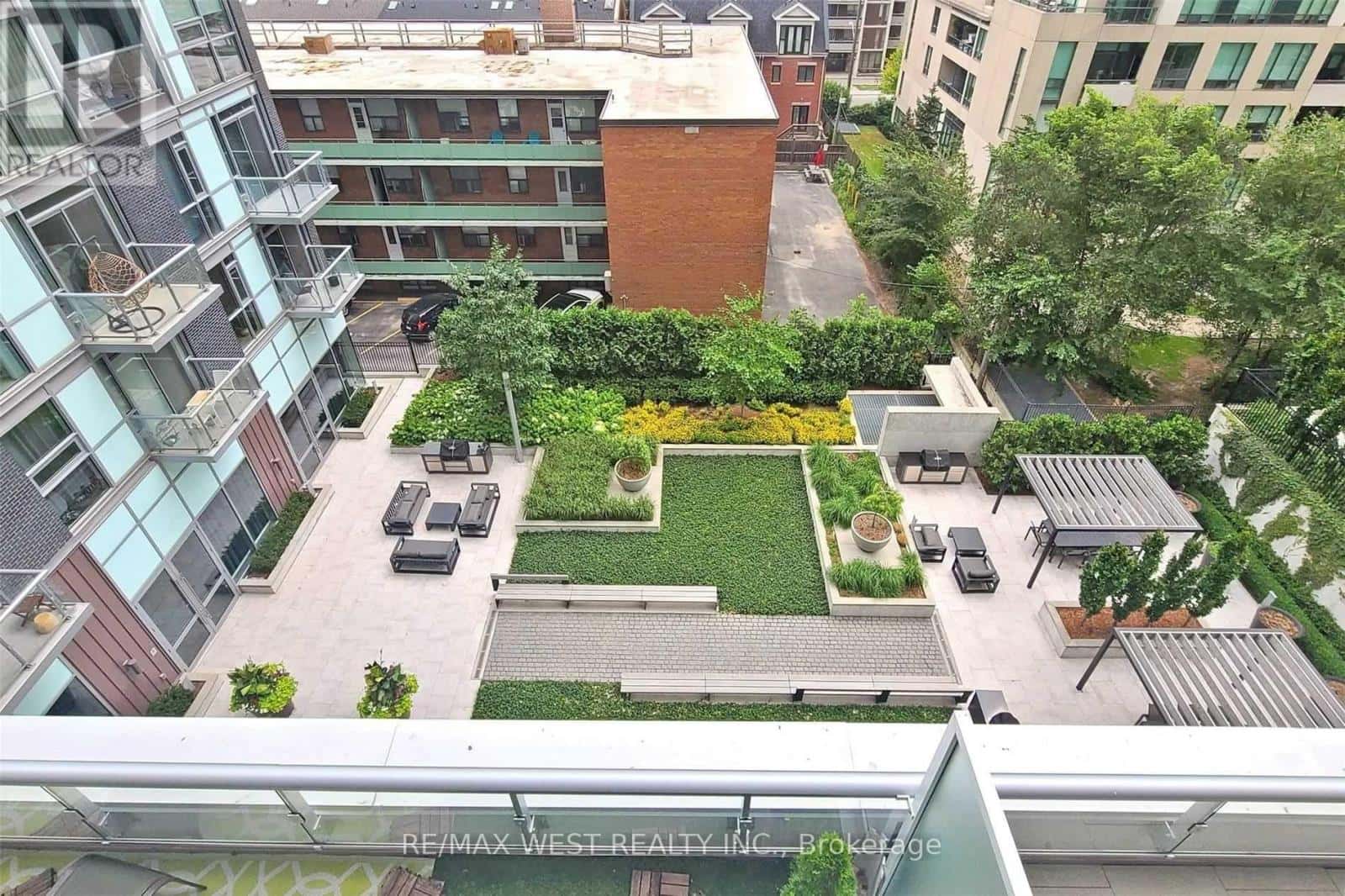 Toronto (Mount Pleasant West) — Toronto (Mount Pleasant West) - Photo 5 of 29