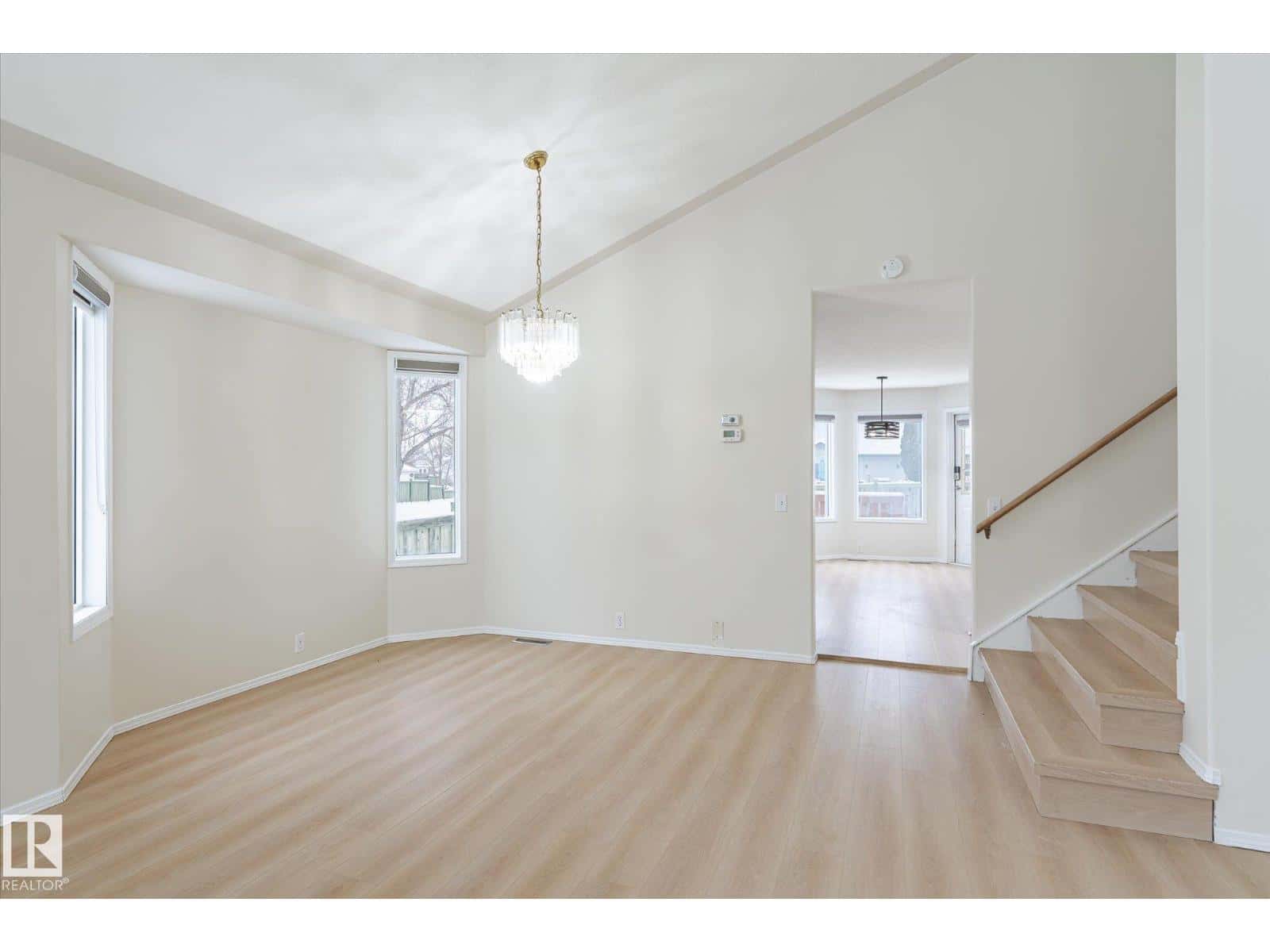 Edmonton — Edmonton - Photo 5 of 50