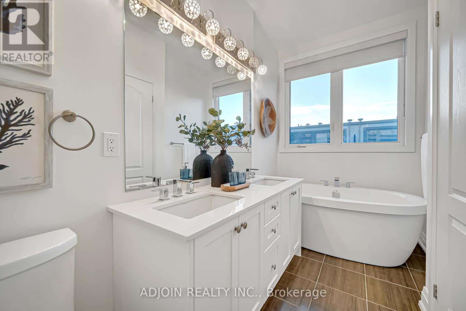 50 WILLIAM SAVILLE STREET — Markham (Unionville), Ontario - Photo 4 of 60