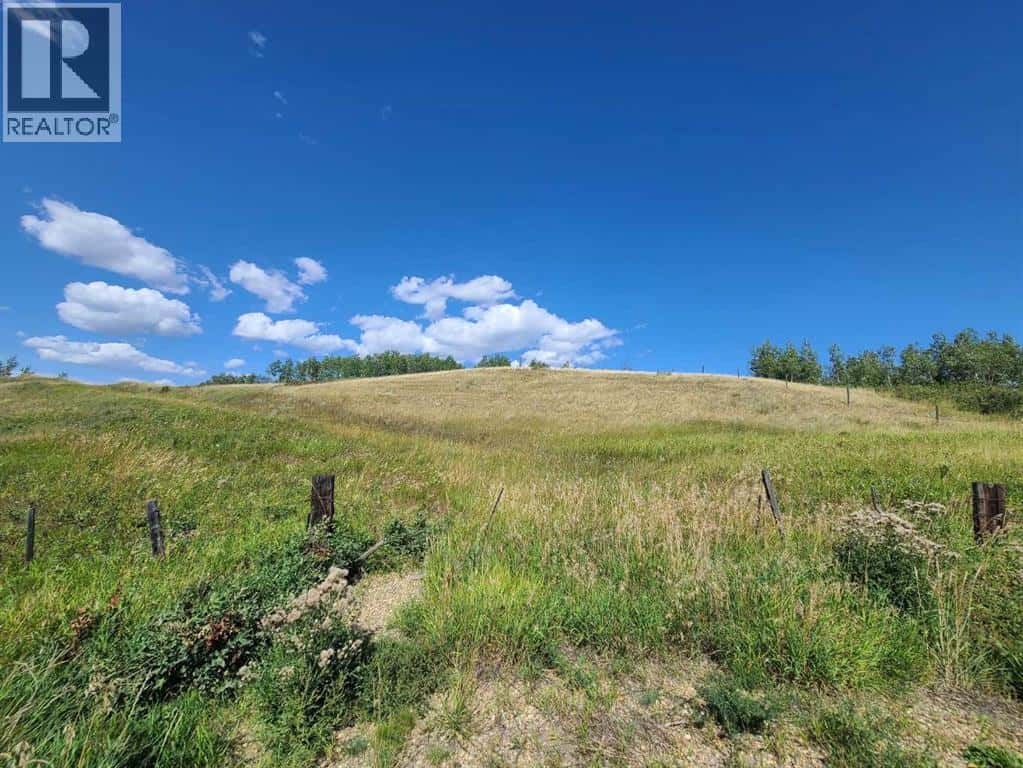 Highway 684 — Rural Peace No. 135, M.D. of, Alberta - Photo 5 of 9