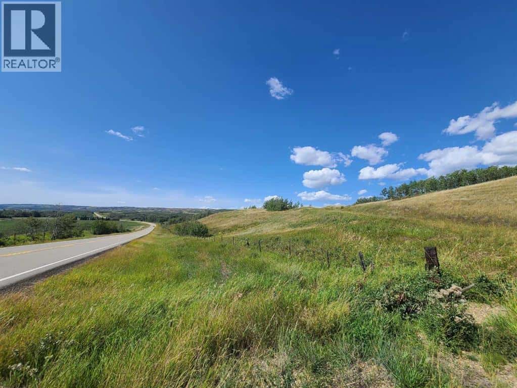 Highway 684 — Rural Peace No. 135, M.D. of, Alberta - Photo 3 of 9