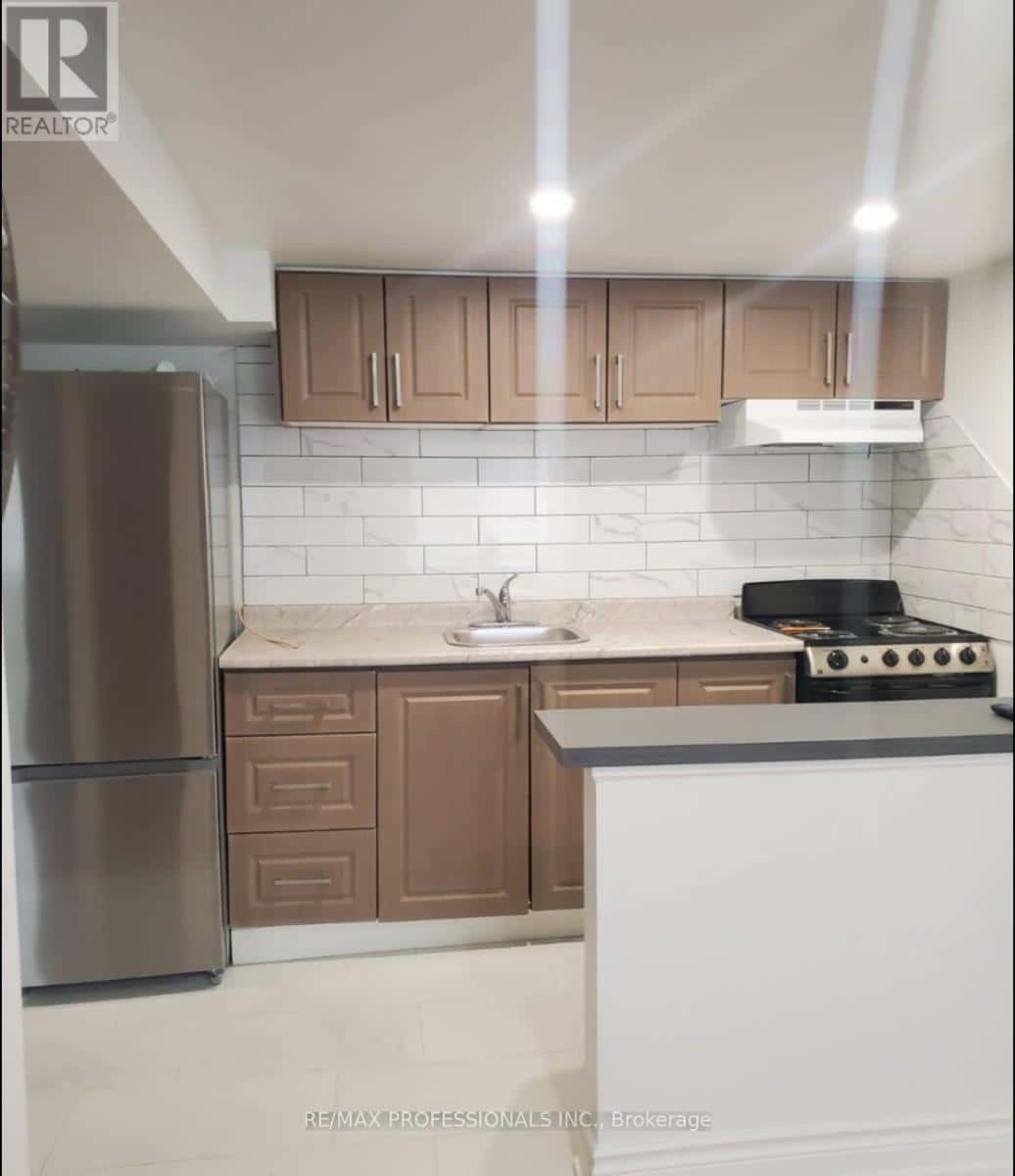 Toronto (Stonegate-Queensway) — Toronto (Stonegate-Queensway) - Photo 5 of 28