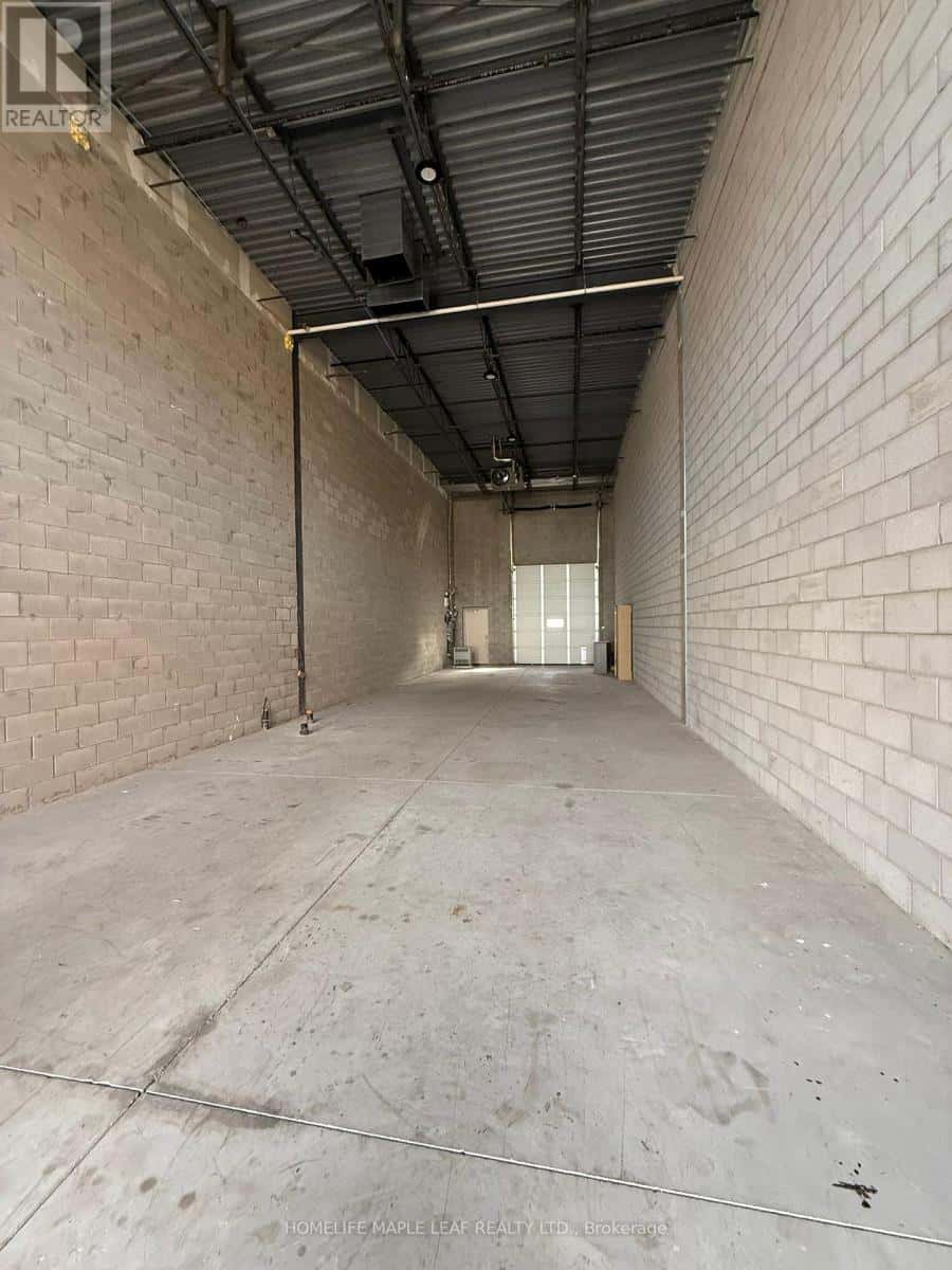 18 - 15 SUN PAC BOULEVARD — Brampton (Bram East) - Photo 4 of 4