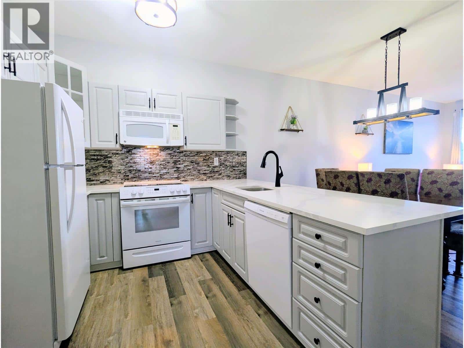 Fairmont Hot Springs — Fairmont Hot Springs - Photo 4 of 56