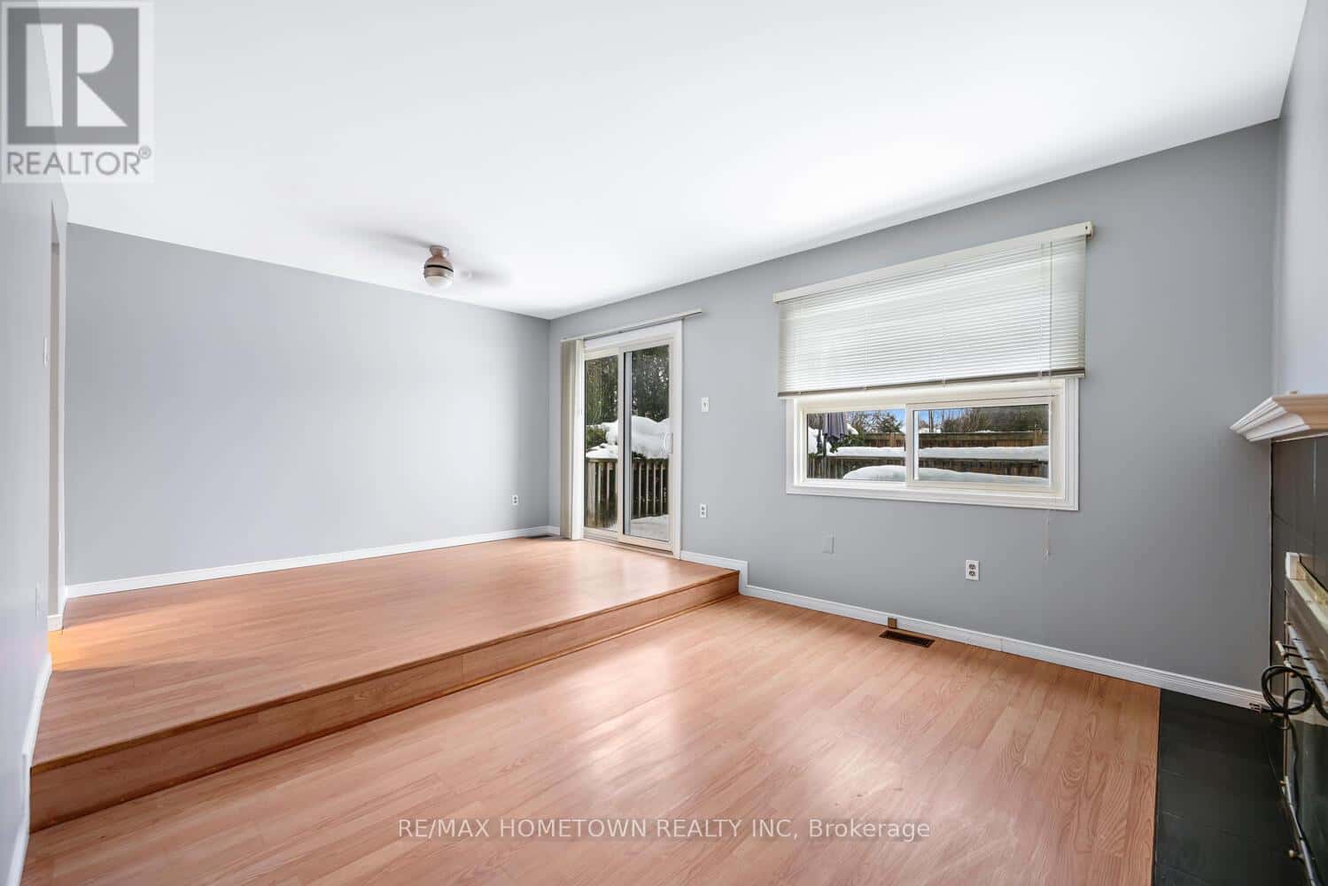 Brockville — Brockville - Photo 2 of 34