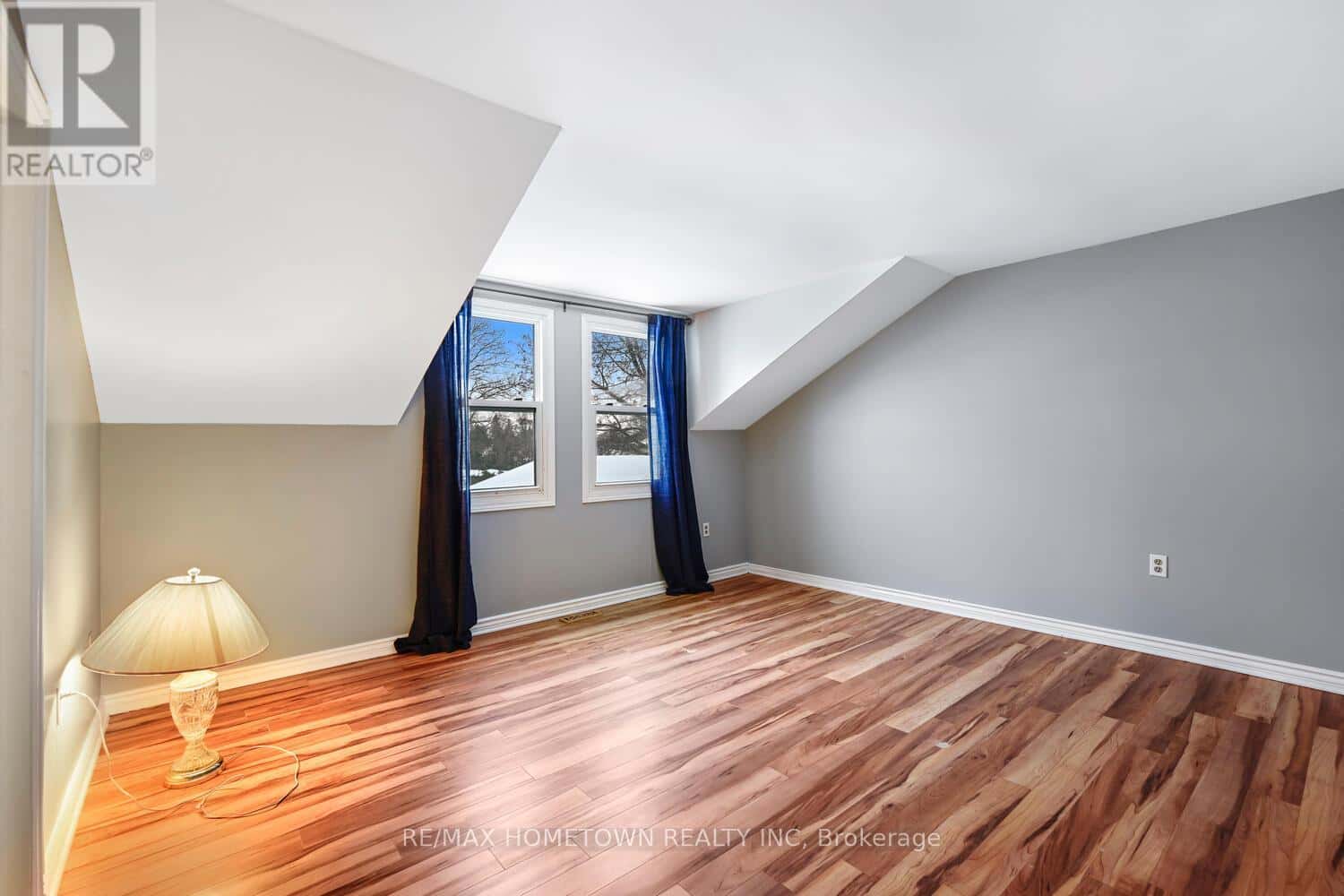 Brockville — Brockville - Photo 3 of 34