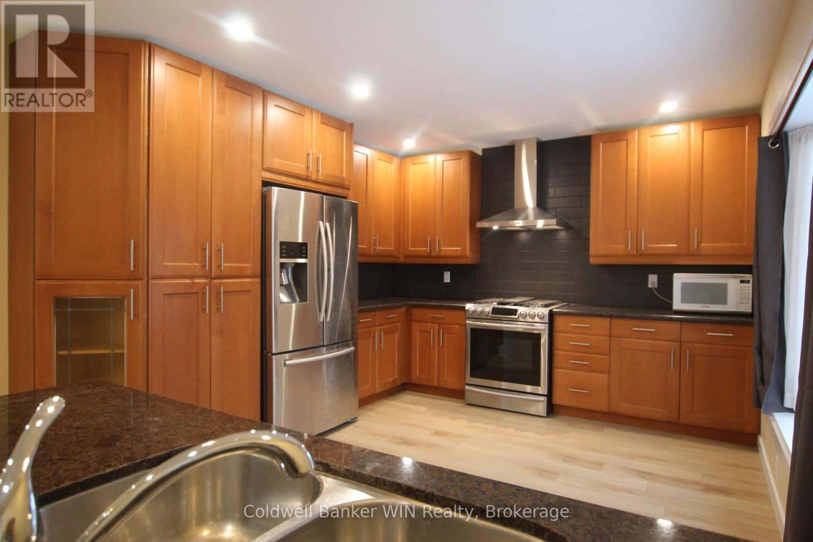 Wellington North (Mount Forest) — Wellington North (Mount Forest) - Photo 2 of 16