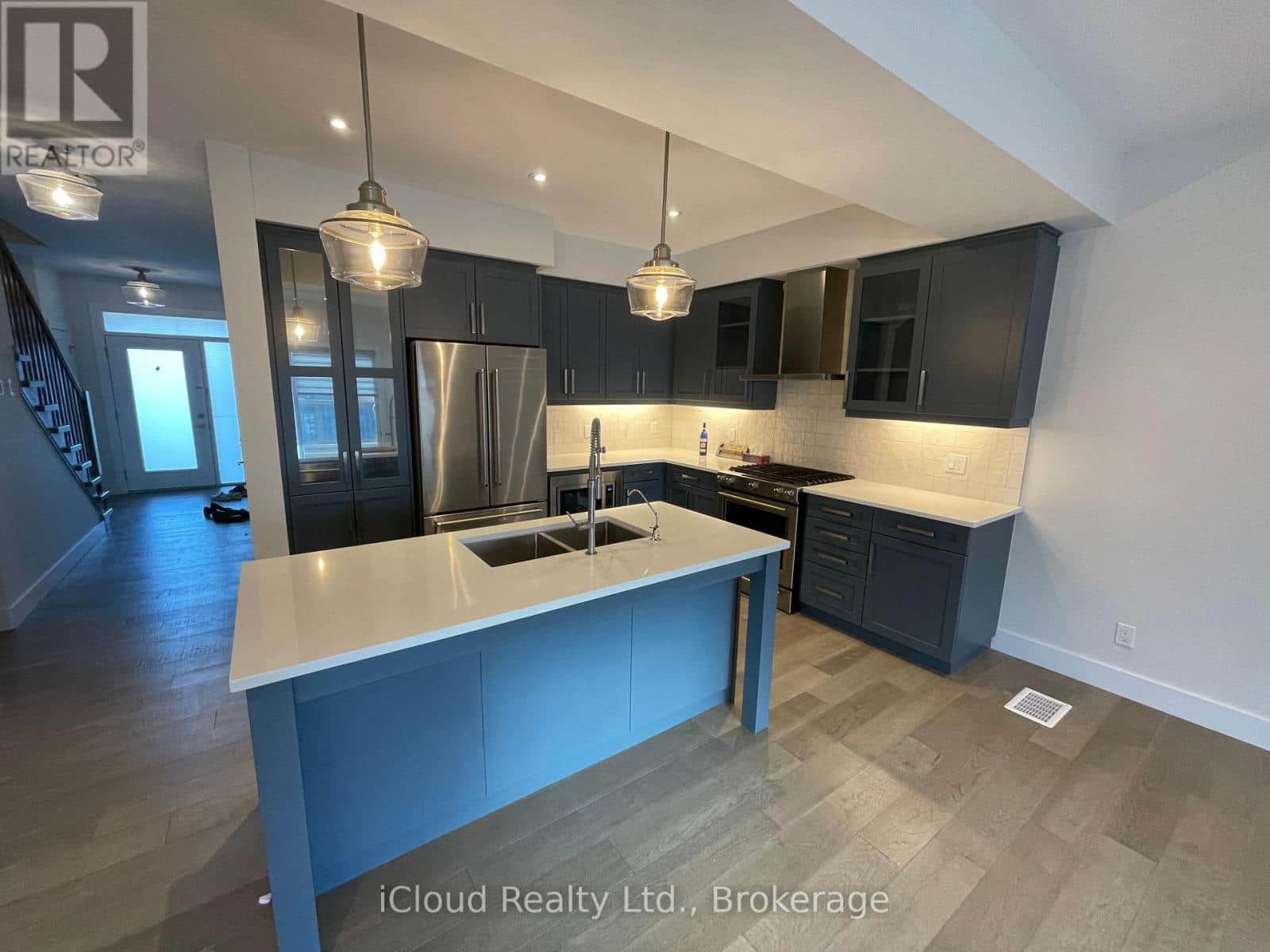 167 FOREST CREEK DRIVE - Photo 3 of 29, Kitchener, Ontario