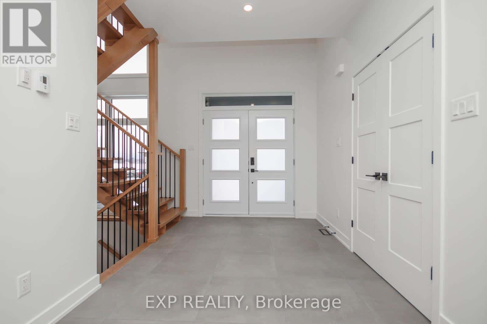 532 BARRAGE STREET — Casselman, Ontario - Photo 3 of 28