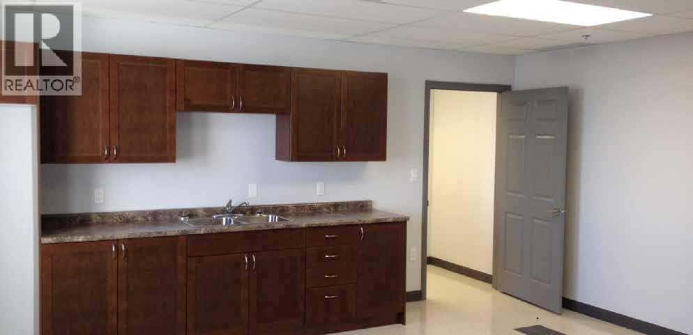 101, 103, 105, 6302 66 Street — Lloydminster - Photo 4 of 7