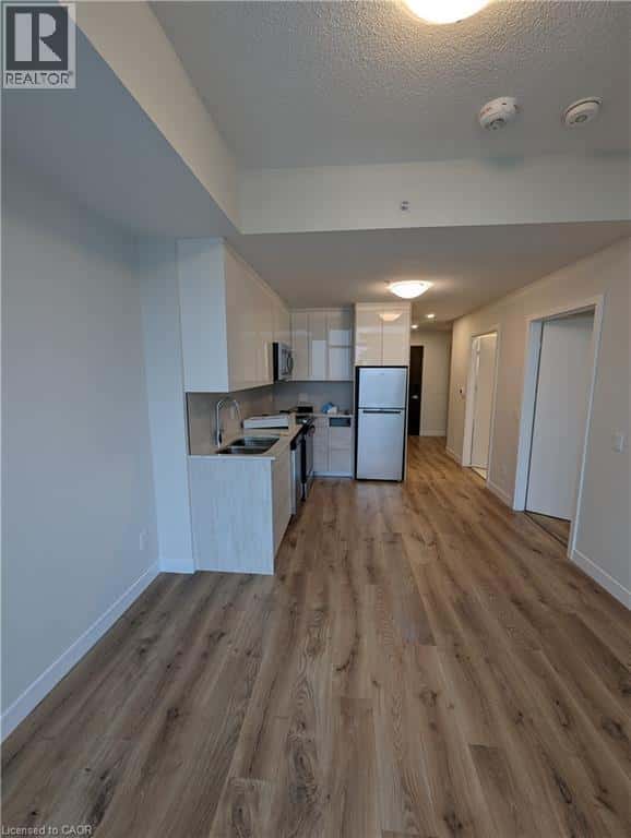 Kitchener — Kitchener - Photo 3 of 15