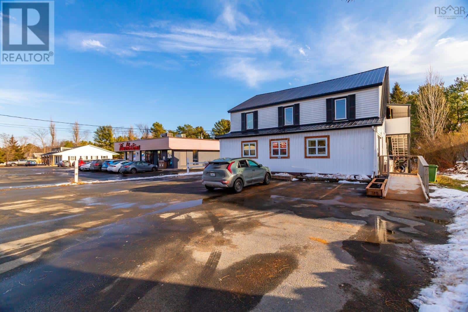 752 Central Avenue — Greenwood - Photo 2 of 5