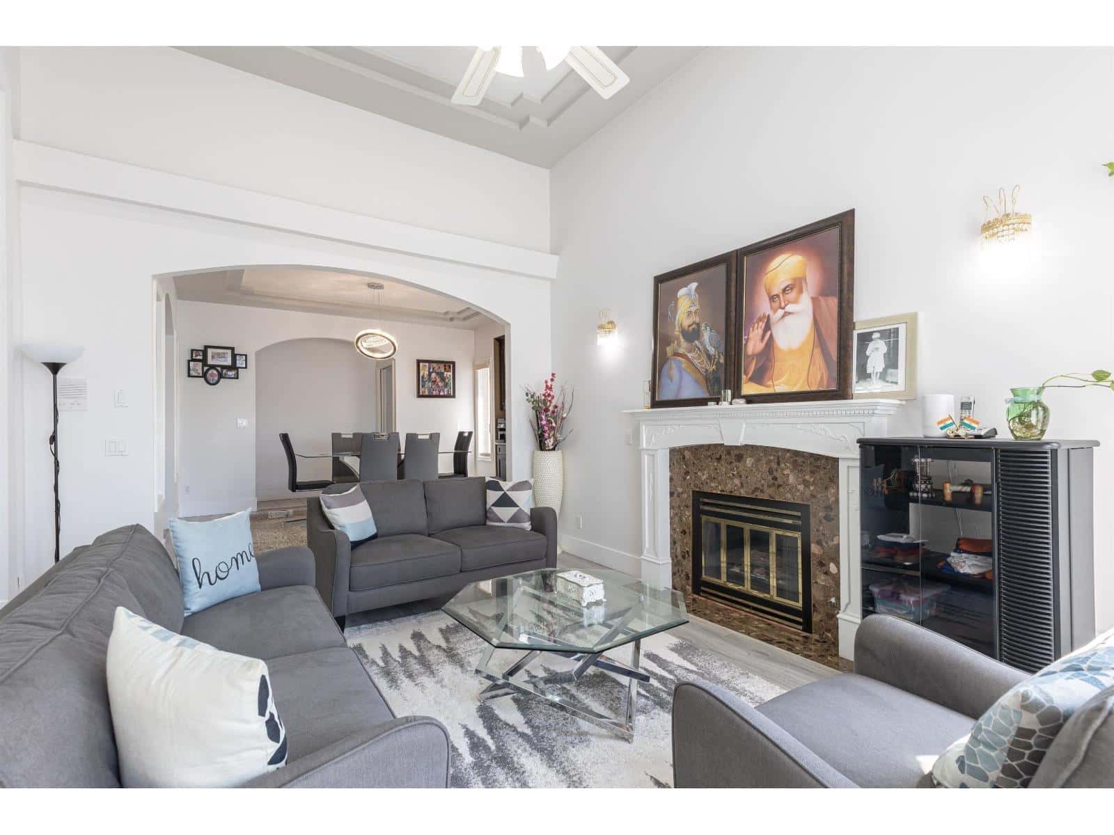 Surrey — Surrey - Photo 4 of 27