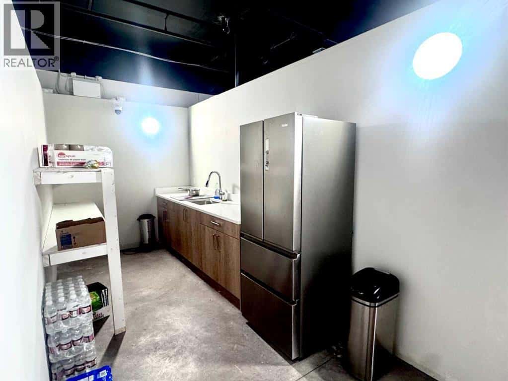 Calgary — Calgary - Photo 2 of 13