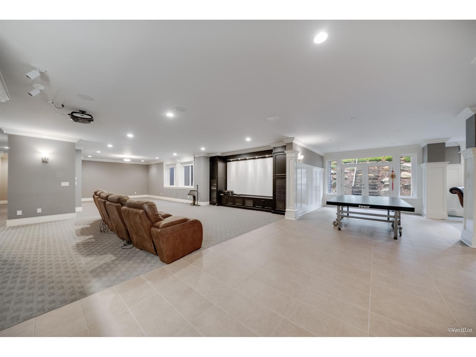 Surrey — Surrey - Main photo