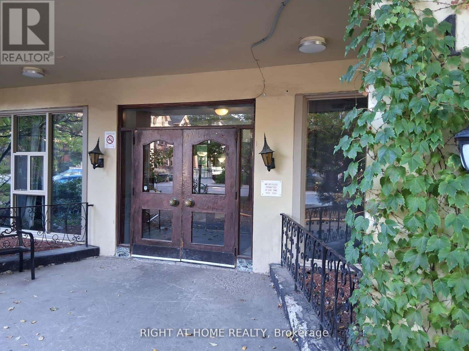 Toronto (Annex) — Toronto (Annex) - Photo 3 of 18