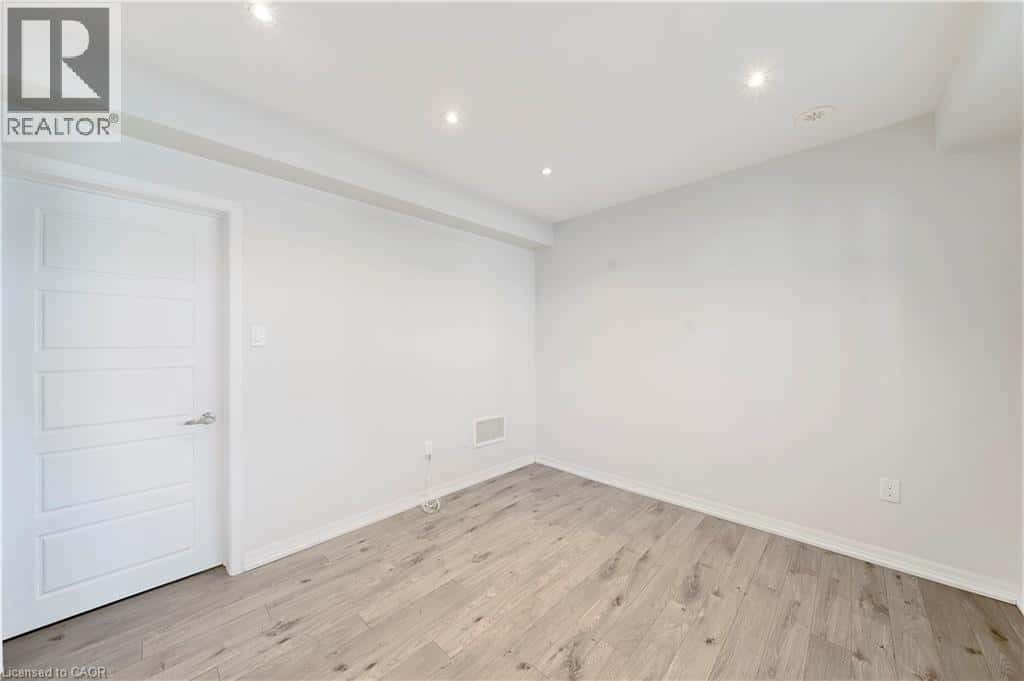 244 ELLEN DAVIDSON Drive — Oakville - Photo 5 of 35