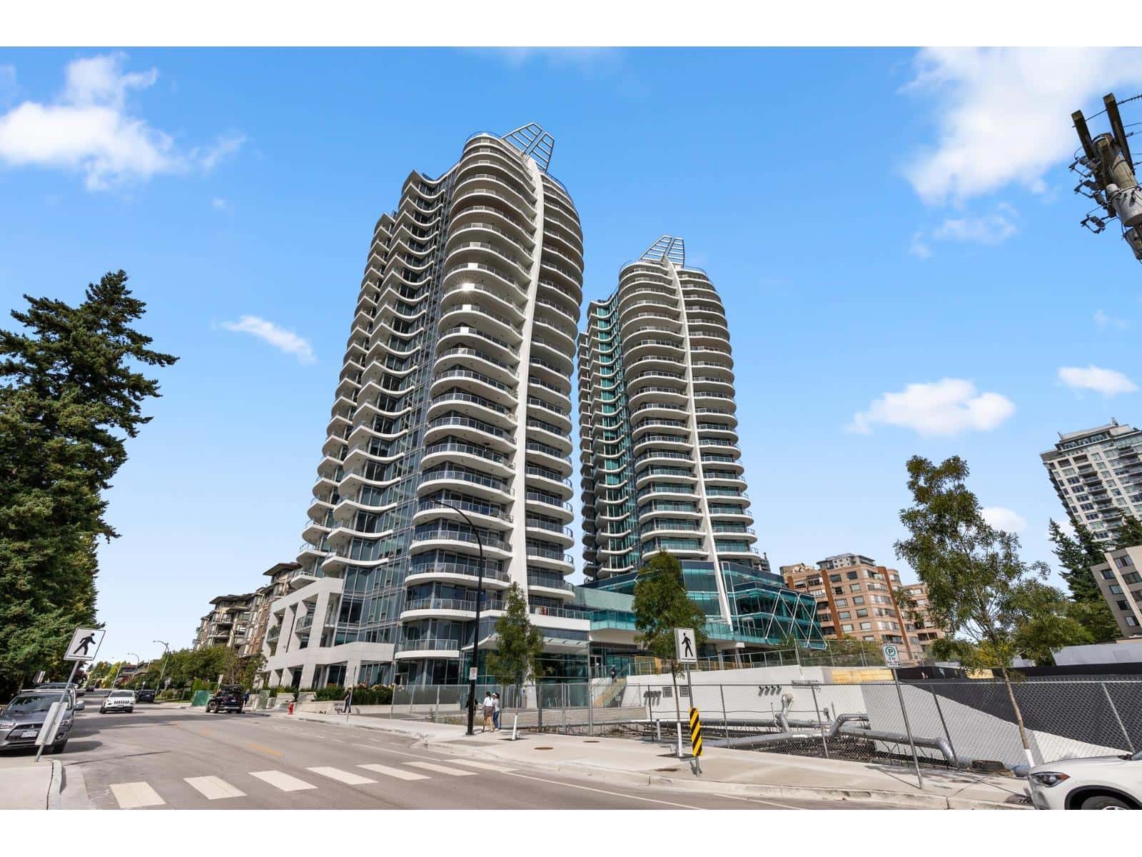 1102 1500 MARTIN STREET — White Rock, British Columbia - Photo 3 of 27