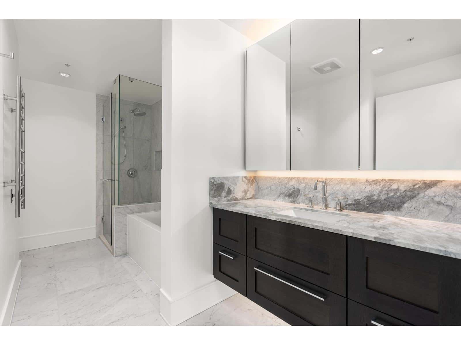 White Rock — White Rock - Photo 2 of 27