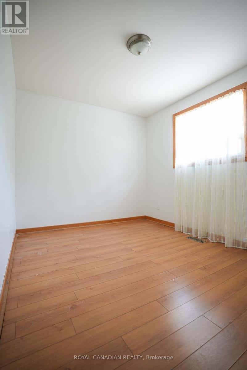 Brampton (Madoc) — Brampton (Madoc) - Photo 5 of 26