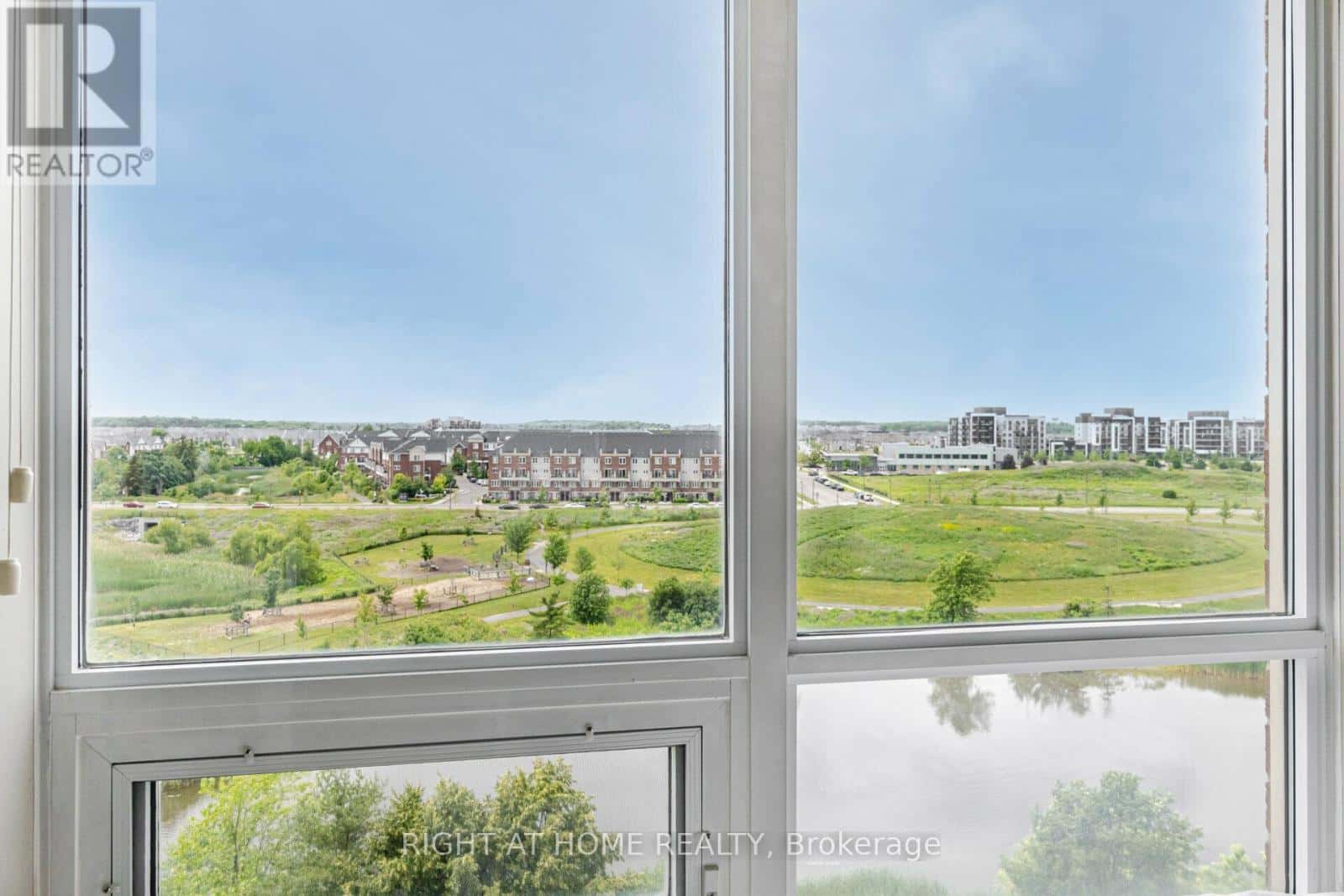 Oakville (RO River Oaks) — Oakville (RO River Oaks) - Photo 4 of 30