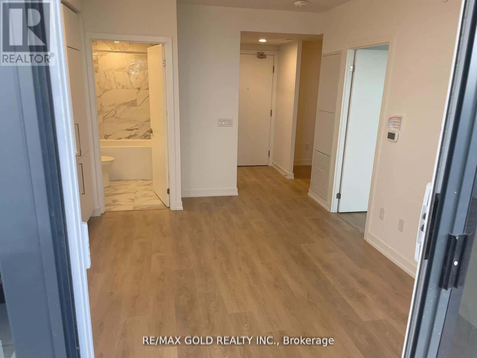 Toronto (York University Heights) — Toronto (York University Heights) - Photo 3 of 9