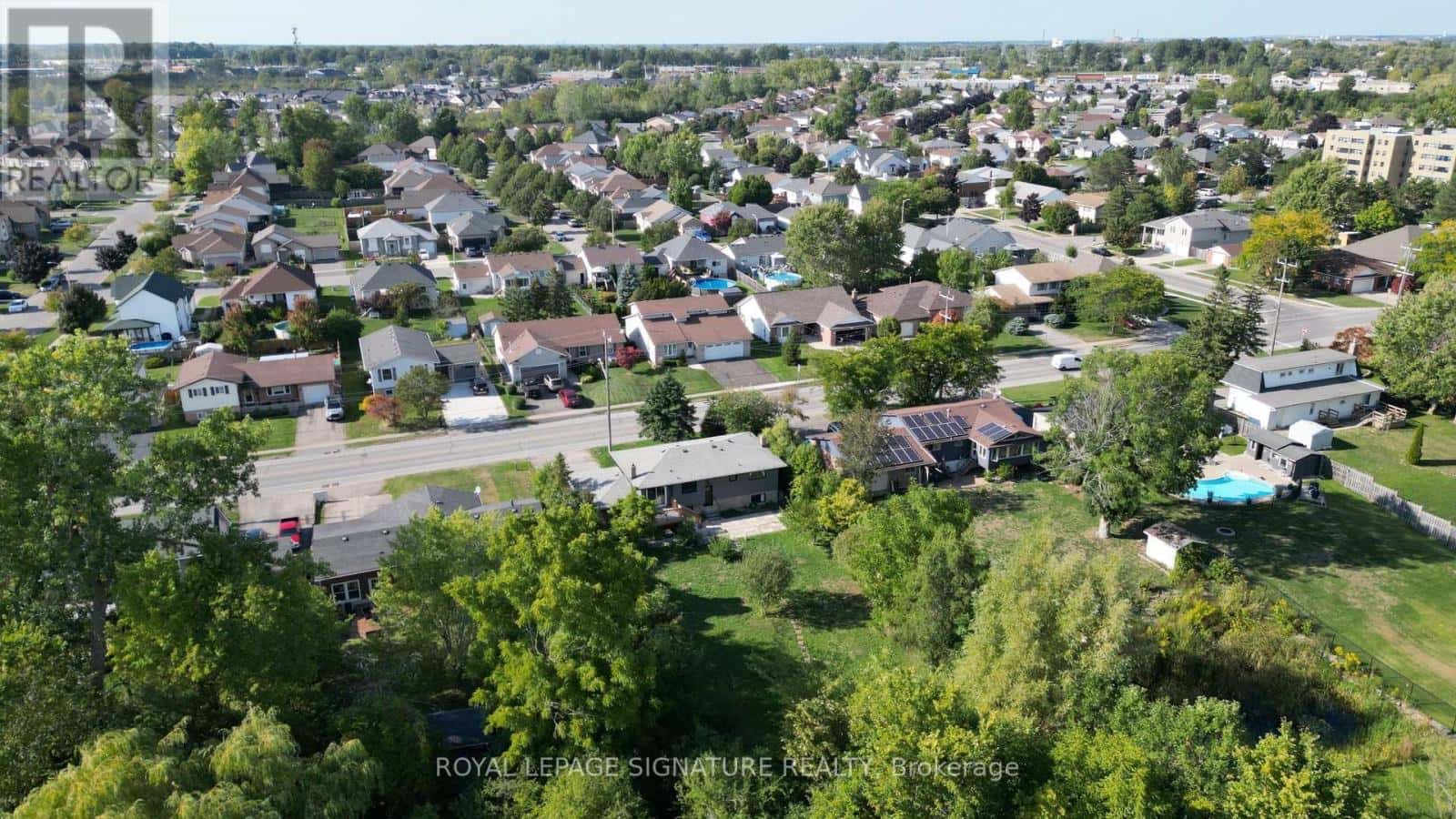 354 ALBANY STREET S — Fort Erie (Lakeshore) - Photo 2 of 41