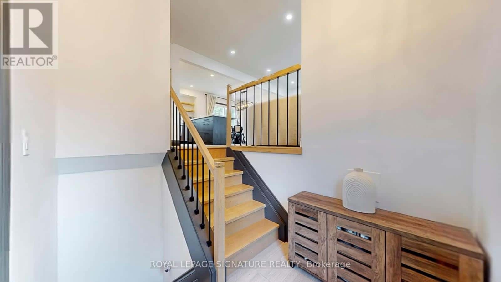 354 ALBANY STREET S — Fort Erie (Lakeshore) - Photo 3 of 41