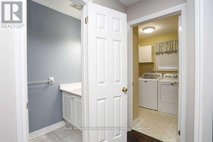 Barrie (Northwest) — Barrie (Northwest) - Photo 4 of 20