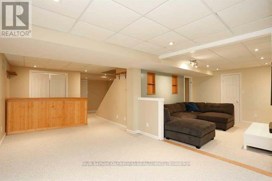 Barrie (Northwest) — Barrie (Northwest) - Photo 3 of 20