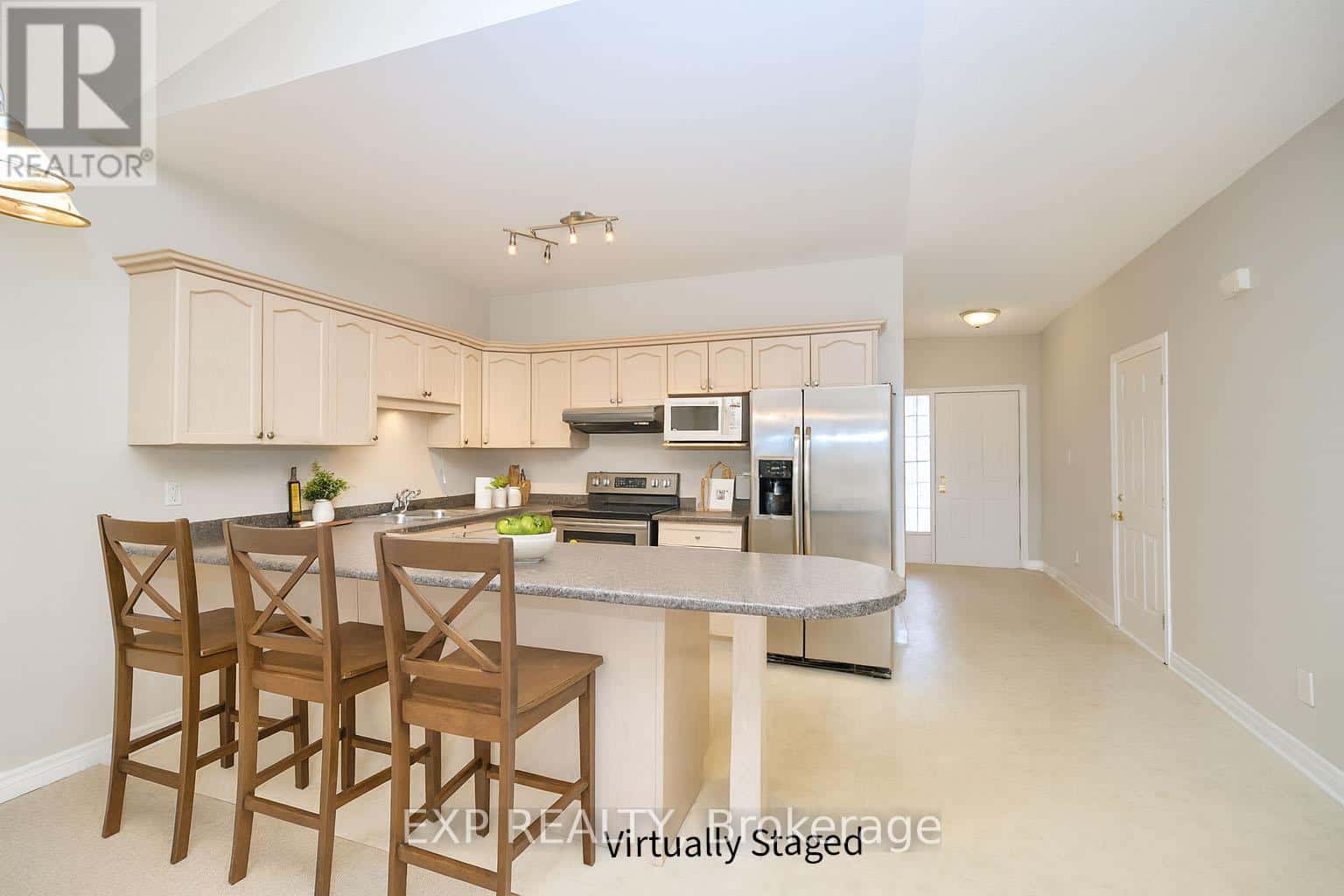 23 - 5595 DRUMMOND ROAD — Niagara Falls (Hospital), Ontario - Photo 4 of 20