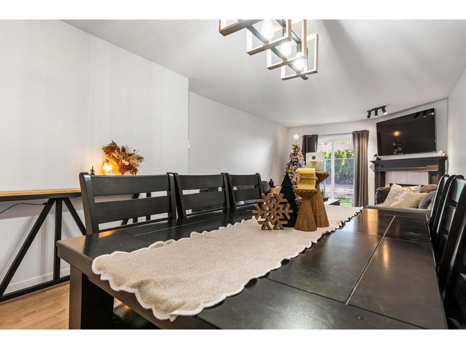 Chilliwack — Chilliwack - Main photo